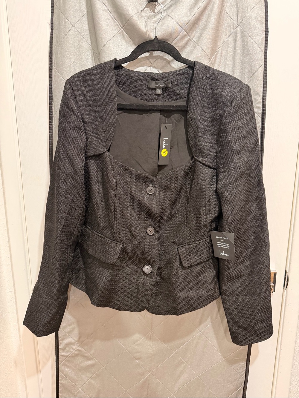 Tailored Black Button-Front Women's Blazer - Picture 3 of 5